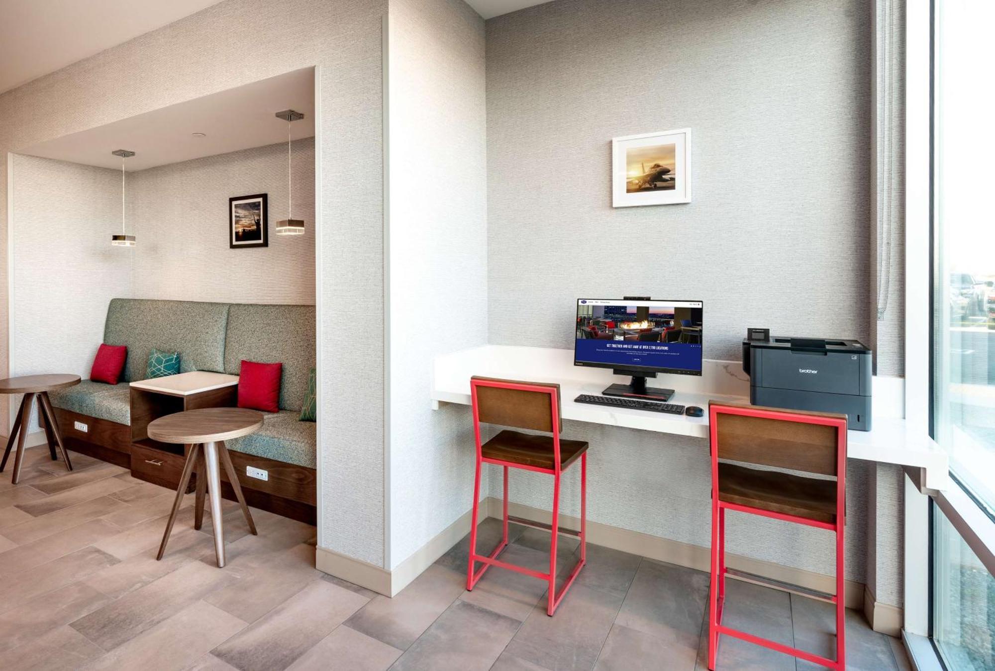 Home2 Suites By Hilton Riverside March Air Force Base, Ca Eksteriør bilde